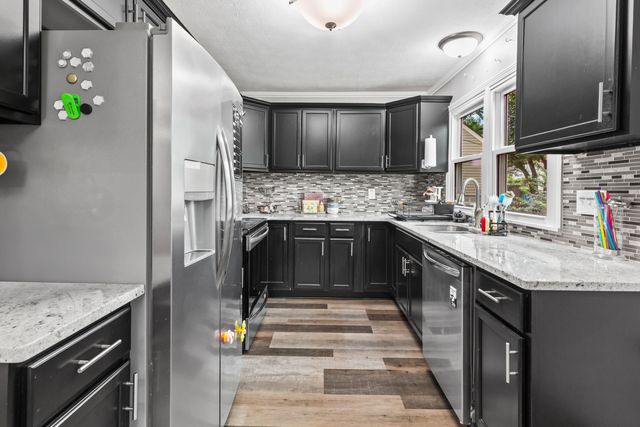 245 ELMWOOD Drive, Council Bluffs, IA 51503