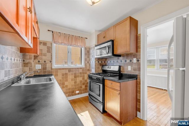 255 Windsor Road, Wood Ridge, NJ 07075