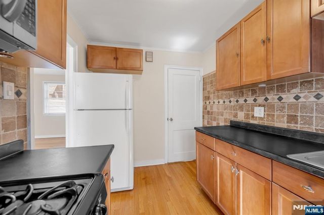 255 Windsor Road, Wood Ridge, NJ 07075