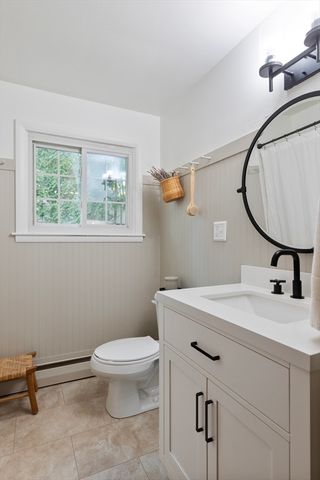 45 Pine Tree Dr, Worcester, MA 01609