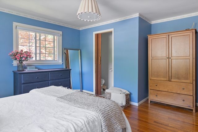 45 Pine Tree Dr, Worcester, MA 01609