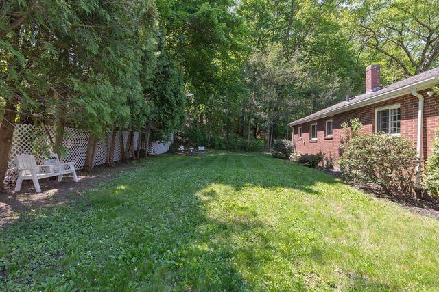 45 Pine Tree Dr, Worcester, MA 01609