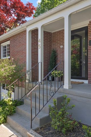 45 Pine Tree Dr, Worcester, MA 01609