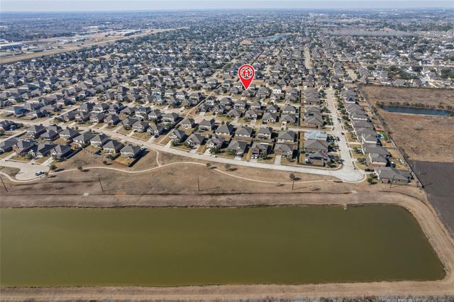 3508 Saxton Green Road, Pearland, TX 77584