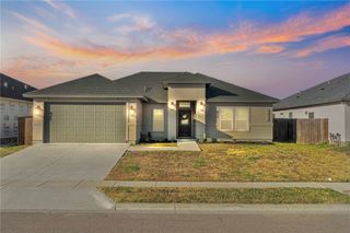 9610 Royal Oak Dr, Corpus Christi, TX 78410