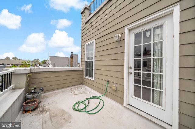 1214 S BONSALL ST, Philadelphia, PA 19146