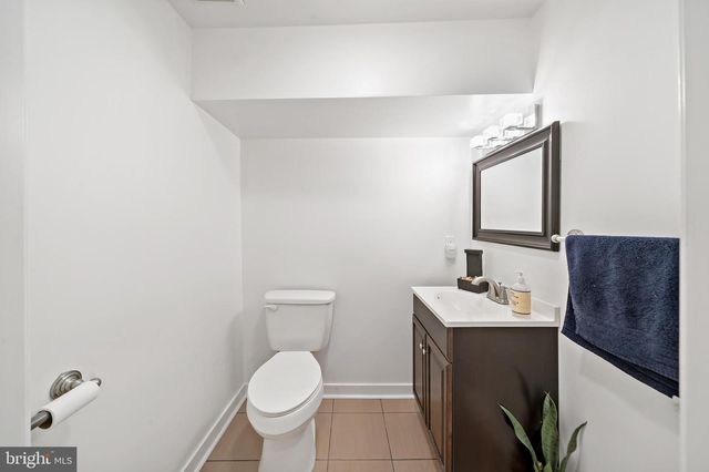 1214 S BONSALL ST, Philadelphia, PA 19146