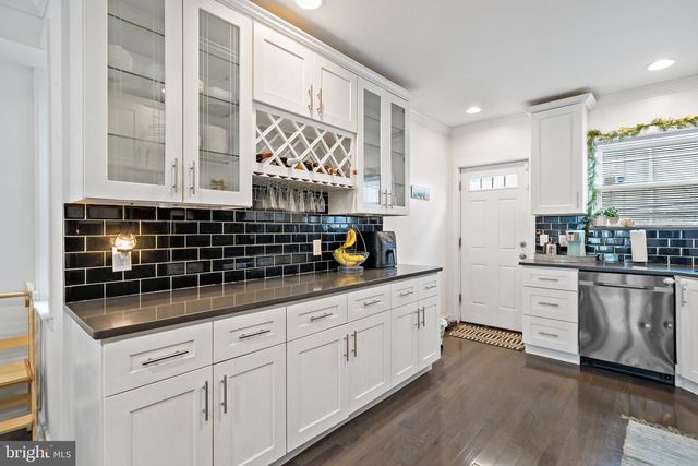 1214 S BONSALL ST, Philadelphia, PA 19146