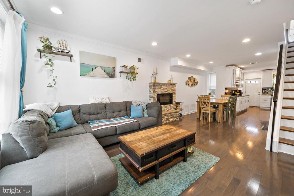 1214 S BONSALL ST, Philadelphia, PA 19146