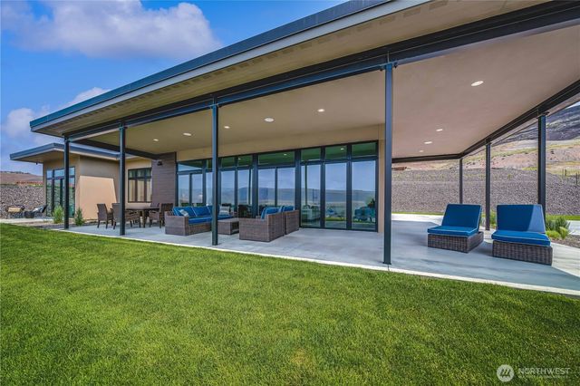 23409 Canopy Drive NW, Quincy, WA 98848