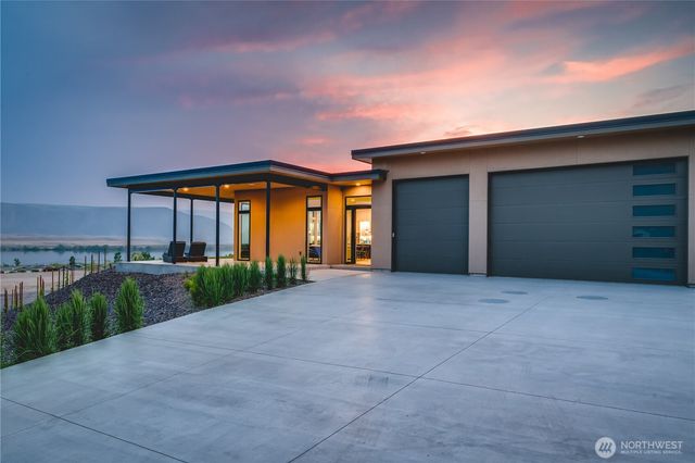 23409 Canopy Drive NW, Quincy, WA 98848