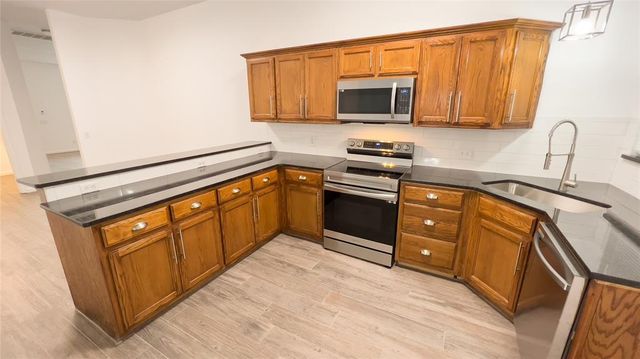 9317 Apple Drive, Oklahoma City, OK 73130