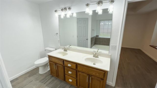 9317 Apple Drive, Oklahoma City, OK 73130