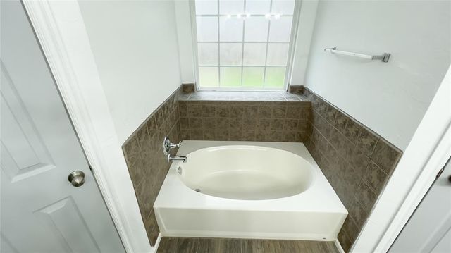 9317 Apple Drive, Oklahoma City, OK 73130