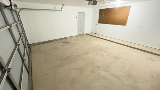 9317 Apple Drive, Oklahoma City, OK 73130