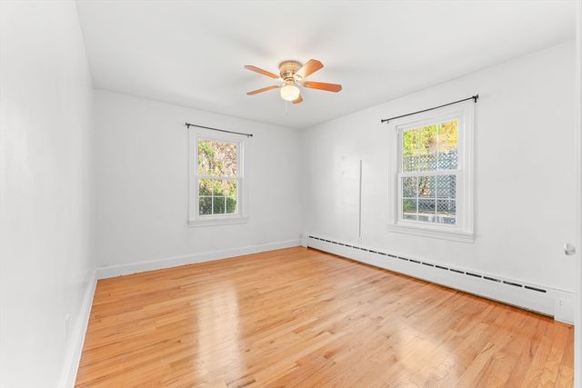 243 Oak Grove Ave, Fall River, MA 02723