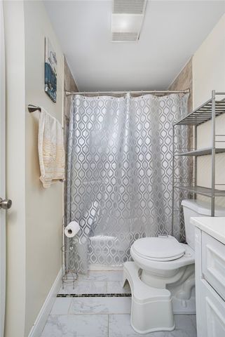 807 Pontiac Avenue, Cranston, RI 02910