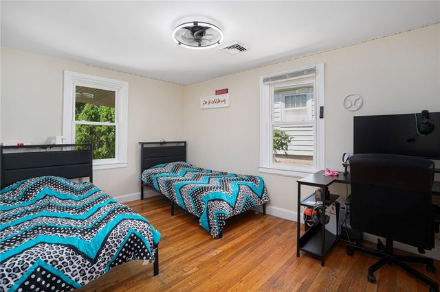 807 Pontiac Avenue, Cranston, RI 02910