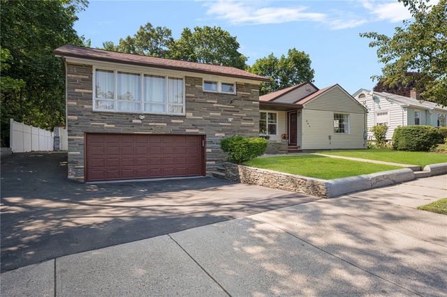 807 Pontiac Avenue, Cranston, RI 02910