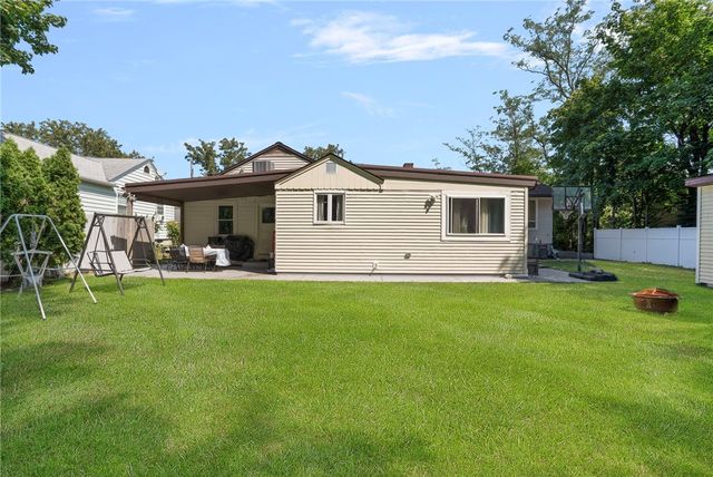 807 Pontiac Avenue, Cranston, RI 02910