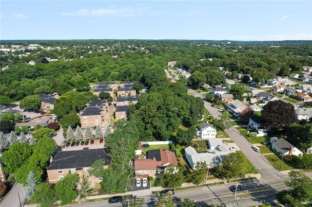 807 Pontiac Avenue, Cranston, RI 02910