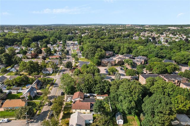 807 Pontiac Avenue, Cranston, RI 02910