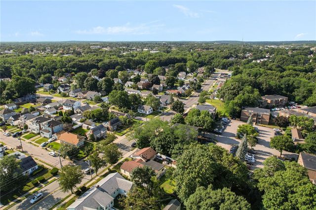 807 Pontiac Avenue, Cranston, RI 02910