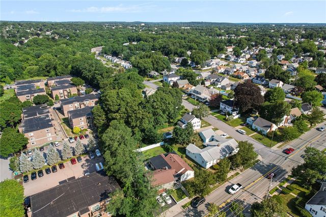 807 Pontiac Avenue, Cranston, RI 02910
