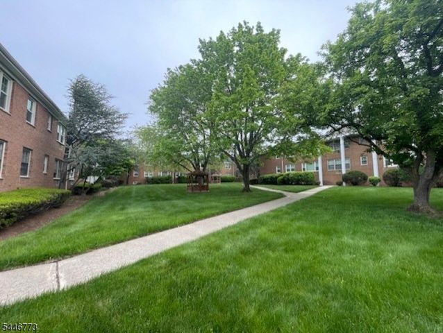 605 Grove St H1 1, Clifton City, NJ 07013
