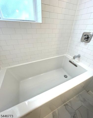 605 Grove St H1 1, Clifton City, NJ 07013