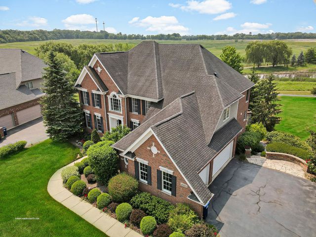 3N651 James Fenimore Cooper Lane, St. Charles, IL 60175