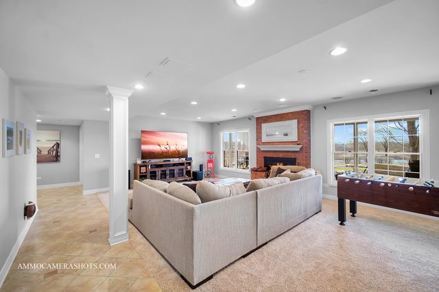 3N651 James Fenimore Cooper Lane, St. Charles, IL 60175