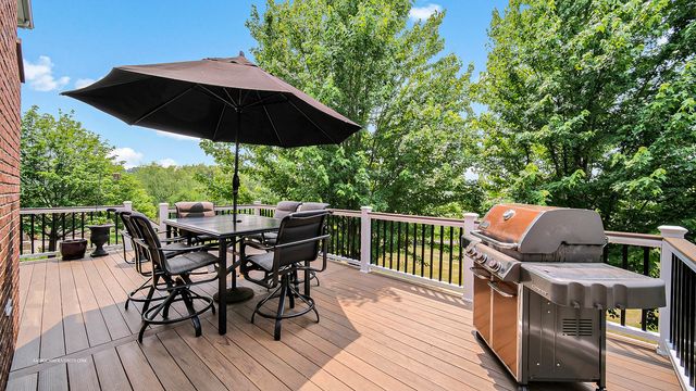 3N651 James Fenimore Cooper Lane, St. Charles, IL 60175