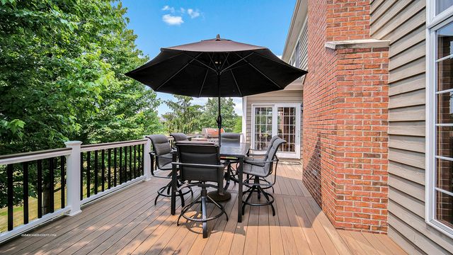 3N651 James Fenimore Cooper Lane, St. Charles, IL 60175