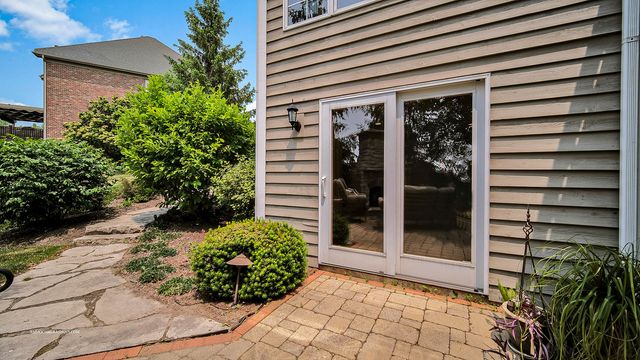 3N651 James Fenimore Cooper Lane, St. Charles, IL 60175