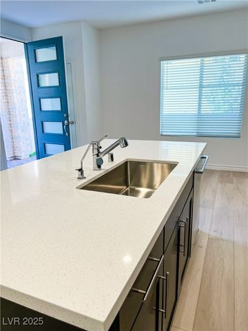 600 North Carriage Hill Drive 1091, Las Vegas, NV 89138