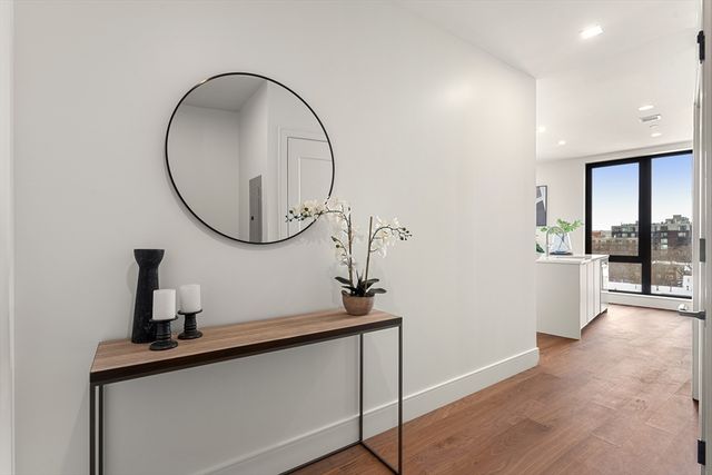 1515 Commonwealth Ave 702, Boston, MA 02135