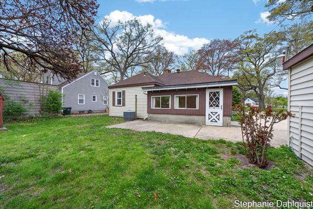 2320 Meurer Court, Muskegon City, MI 49441