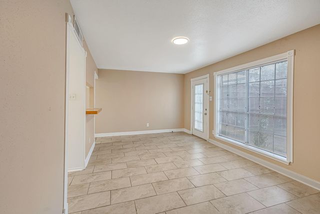 1057 Willow Oaks Circle, Pasadena, TX 77506