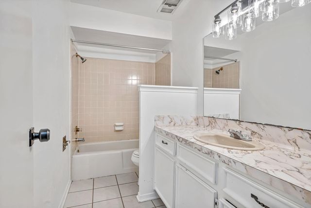 1057 Willow Oaks Circle, Pasadena, TX 77506