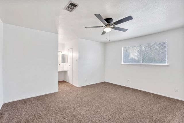 1057 Willow Oaks Circle, Pasadena, TX 77506