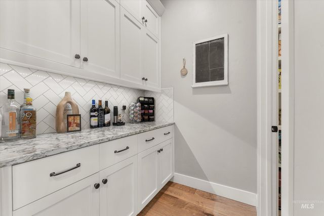 2061 N Synergy Ave, Eagle, ID 83616