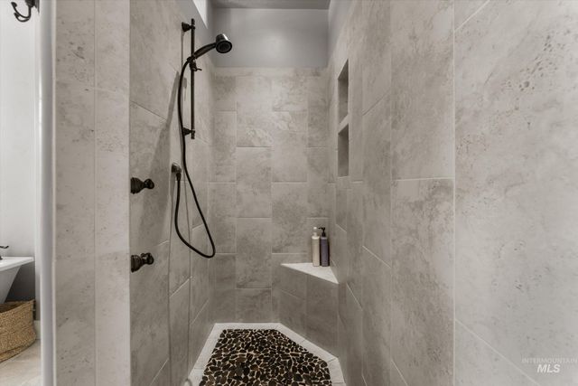 2061 N Synergy Ave, Eagle, ID 83616