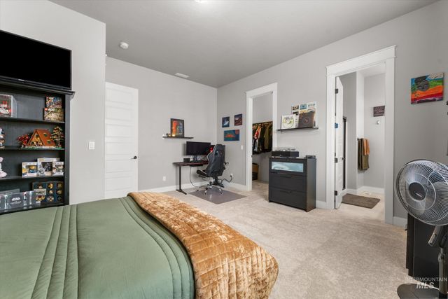 2061 N Synergy Ave, Eagle, ID 83616