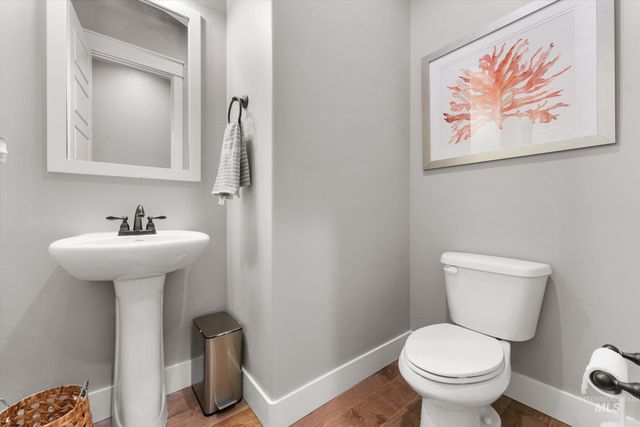 2061 N Synergy Ave, Eagle, ID 83616