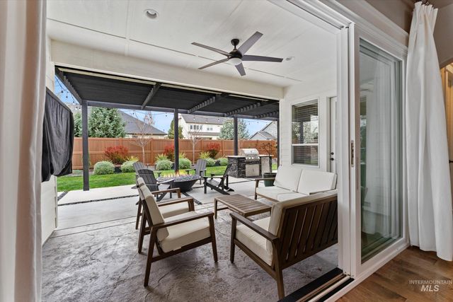 2061 N Synergy Ave, Eagle, ID 83616