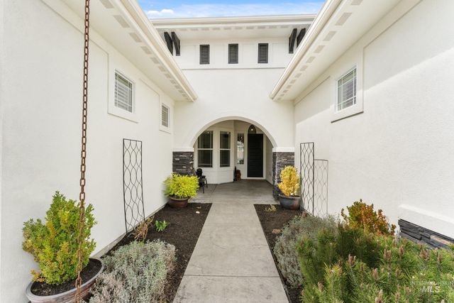 2061 N Synergy Ave, Eagle, ID 83616