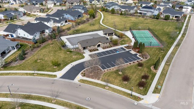 2061 N Synergy Ave, Eagle, ID 83616