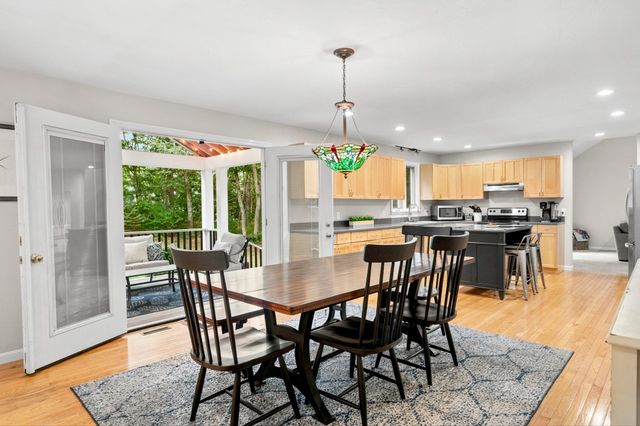 37 Phyllis Rd, Foxboro, MA 02035