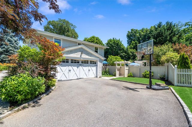 10 The Knolls, Locust Valley, NY 11560
